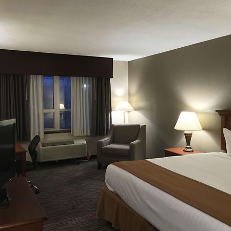 Best Western Gateway Adirondack Inn Utica Zewnętrze zdjęcie