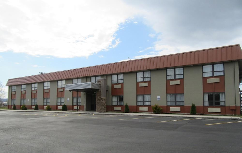 Best Western Gateway Adirondack Inn Utica Zewnętrze zdjęcie