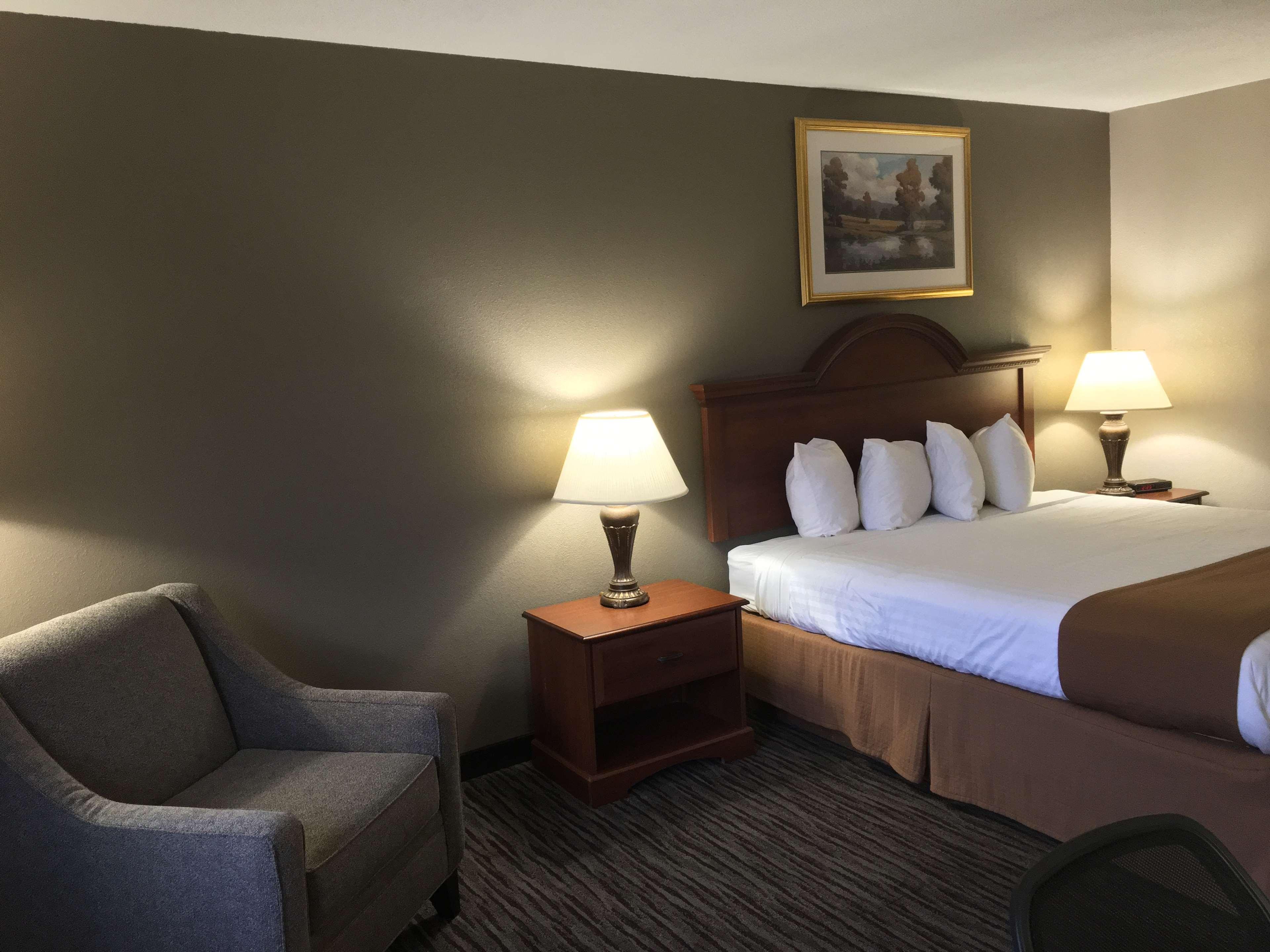 Best Western Gateway Adirondack Inn Utica Zewnętrze zdjęcie