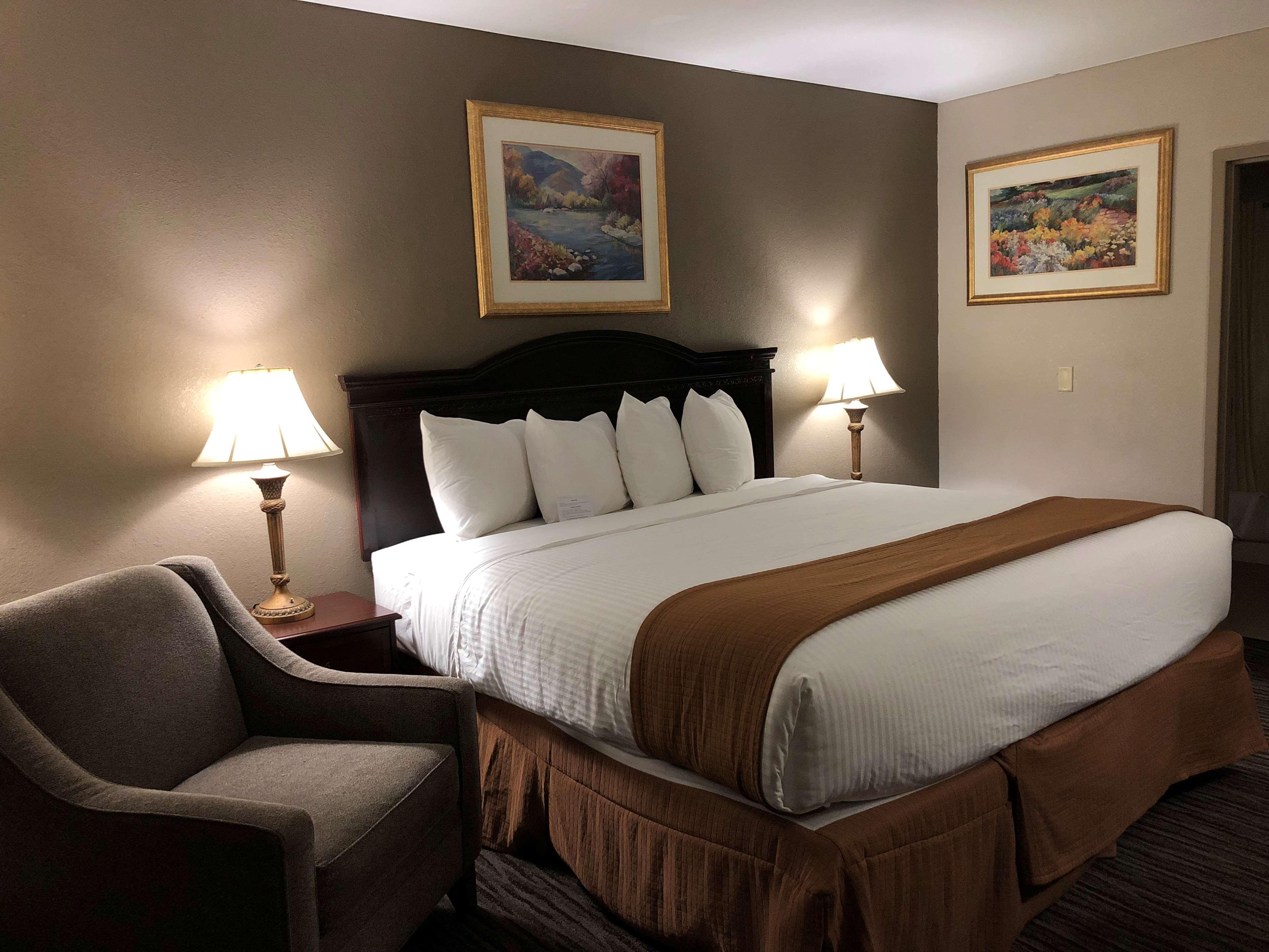 Best Western Gateway Adirondack Inn Utica Zewnętrze zdjęcie