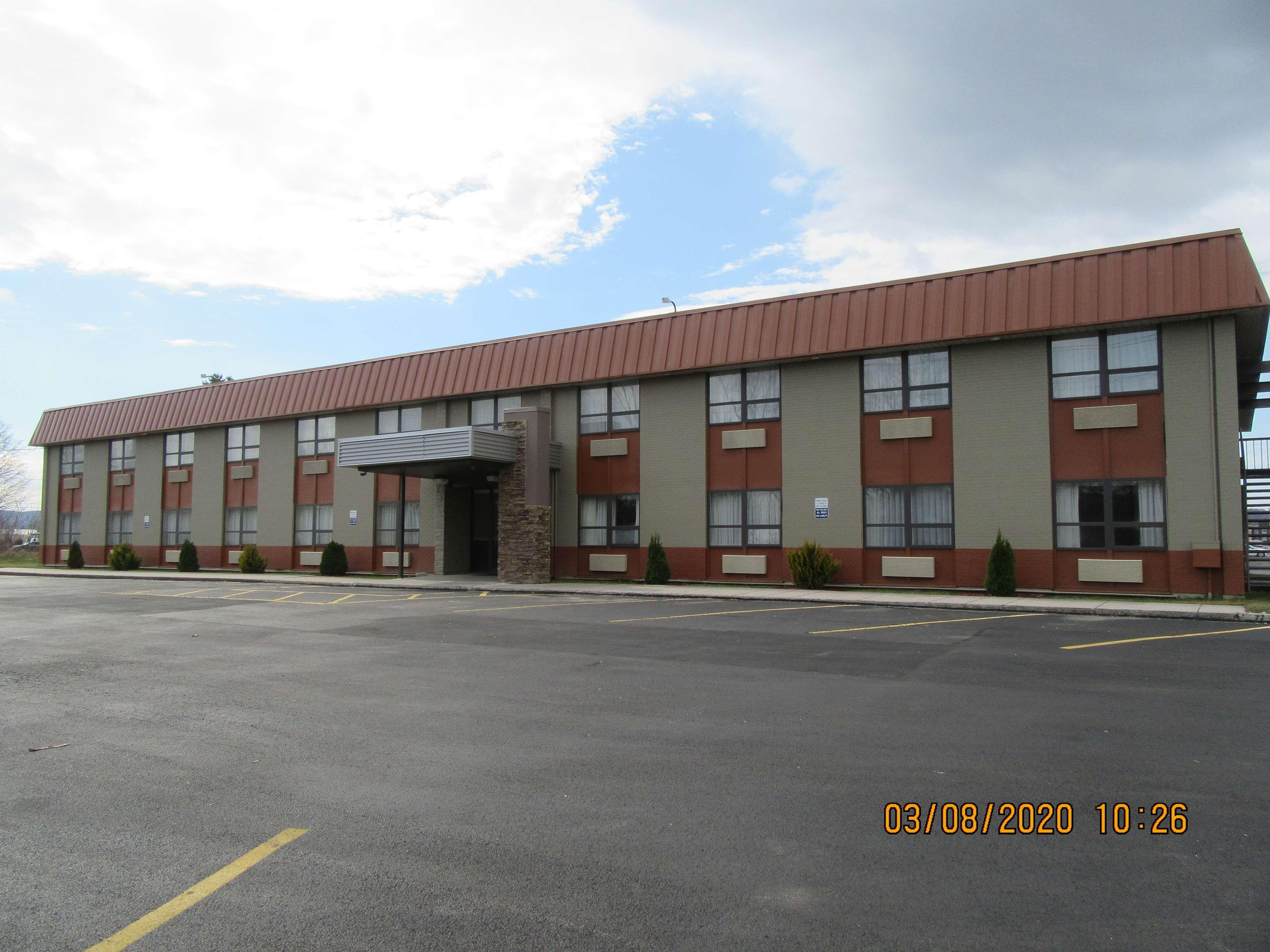 Best Western Gateway Adirondack Inn Utica Zewnętrze zdjęcie