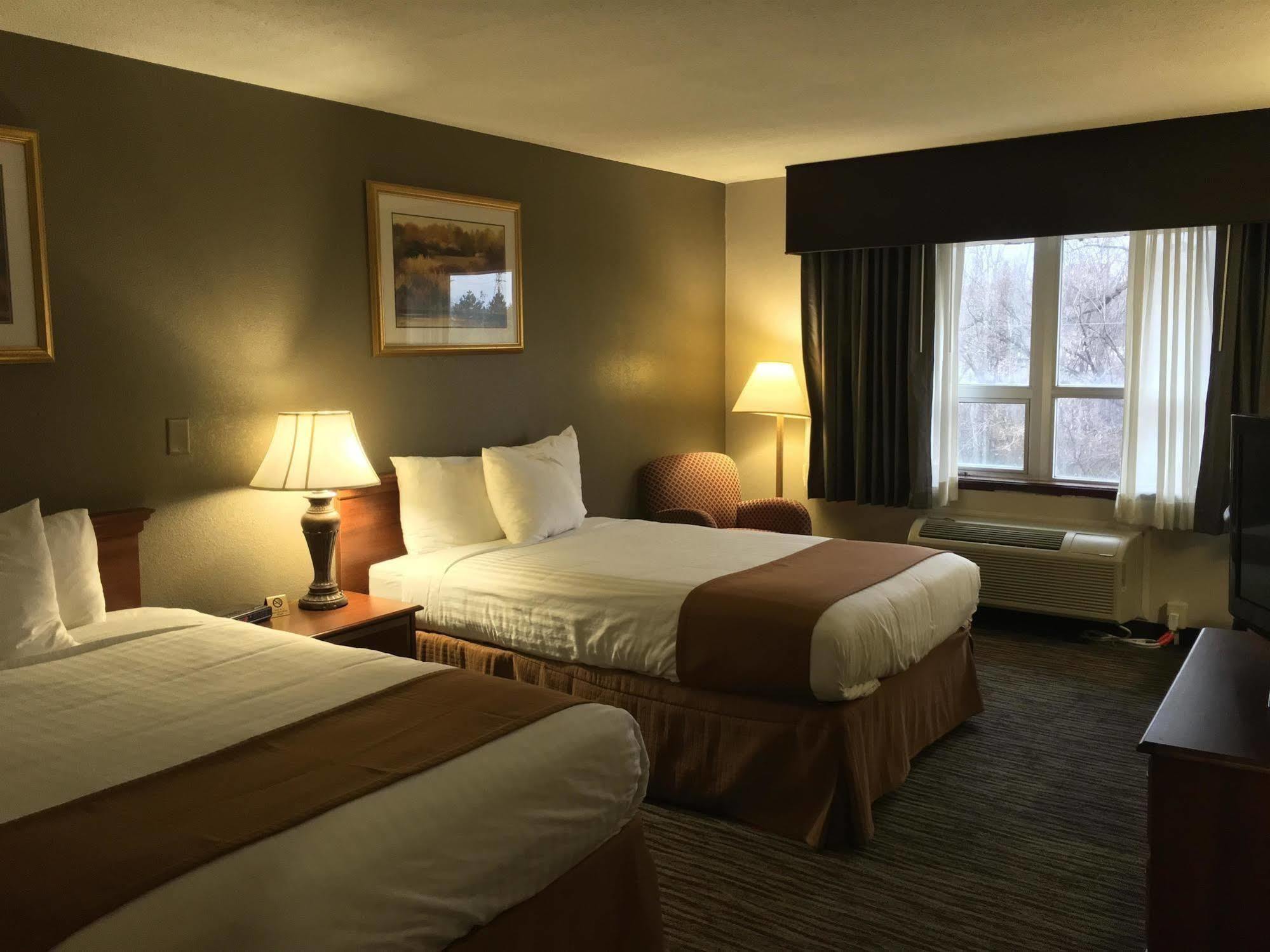 Best Western Gateway Adirondack Inn Utica Zewnętrze zdjęcie