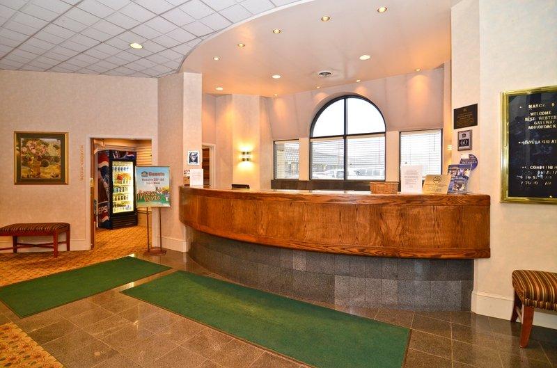 Best Western Gateway Adirondack Inn Utica Zewnętrze zdjęcie